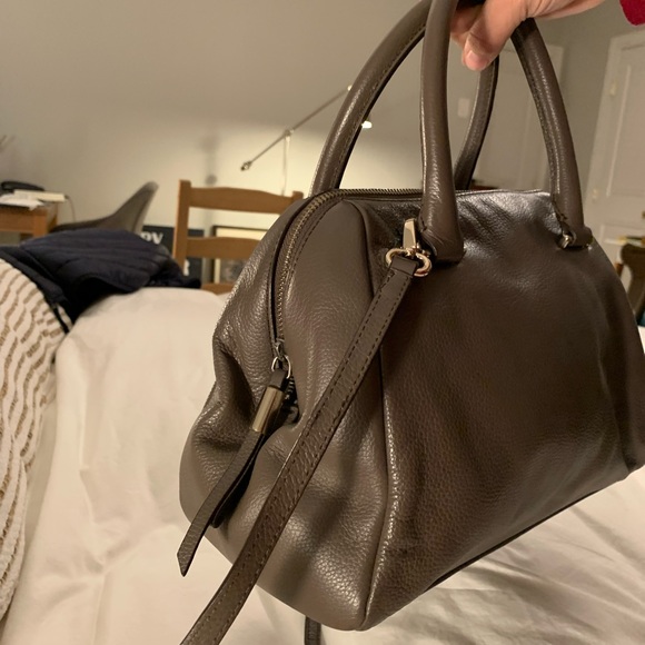 Genuine leather Banana republic taupe crossbody handbag with handles - Picture 2 of 4